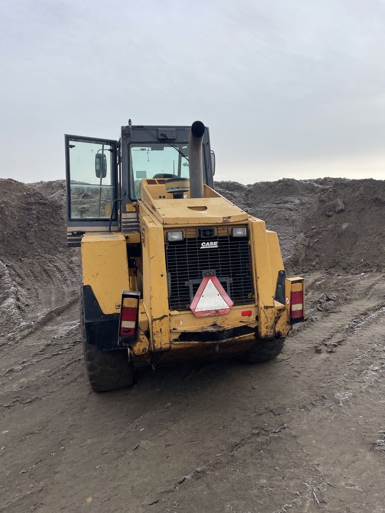 Ładowarka kołowa case 621 721b 821c mocna jak cat komatsu o&k