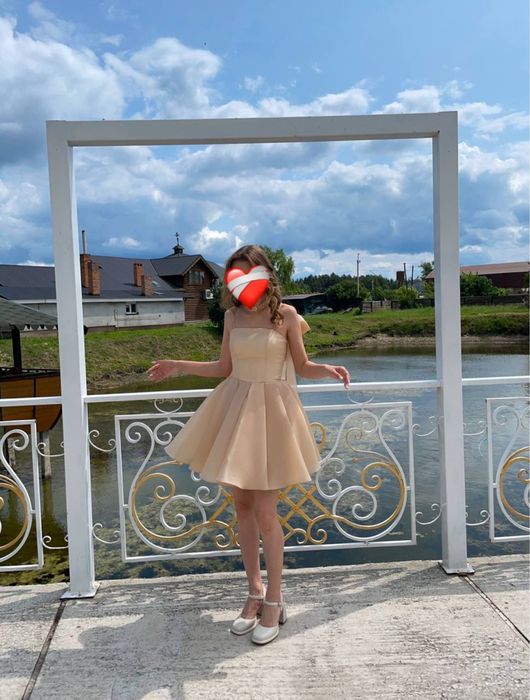 Випускна сукня.