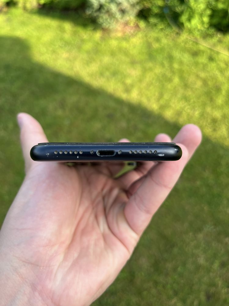 Iphone XR 64GB з захисним склом