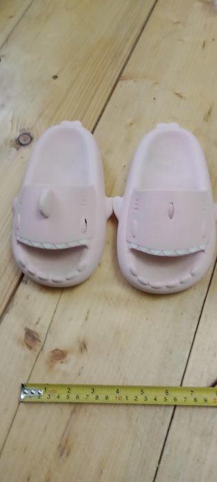 Кросівки для дівчинки