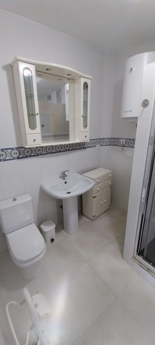 Arrendo casa térrea modesta pequena