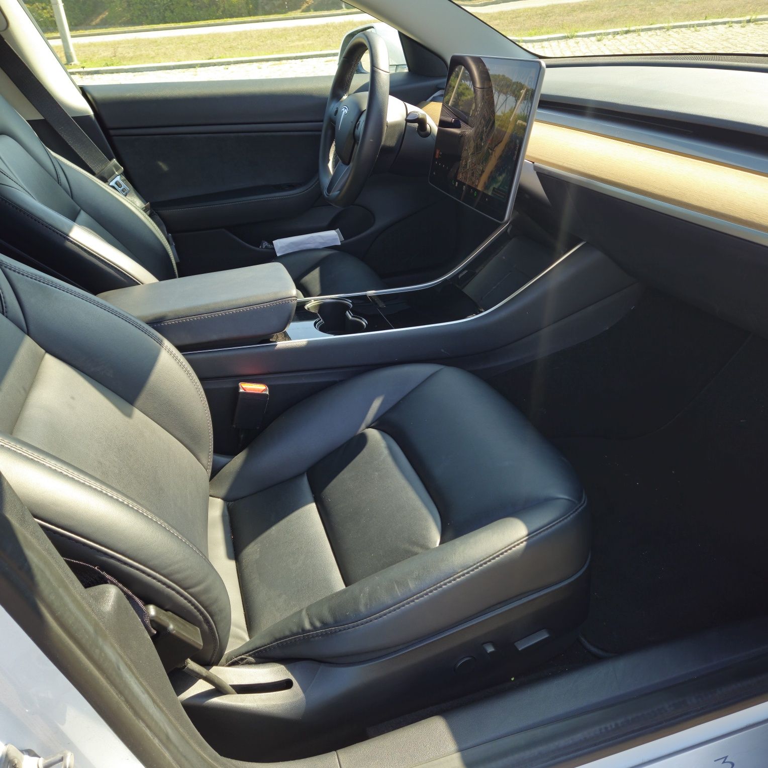 Tesla model 3 performance