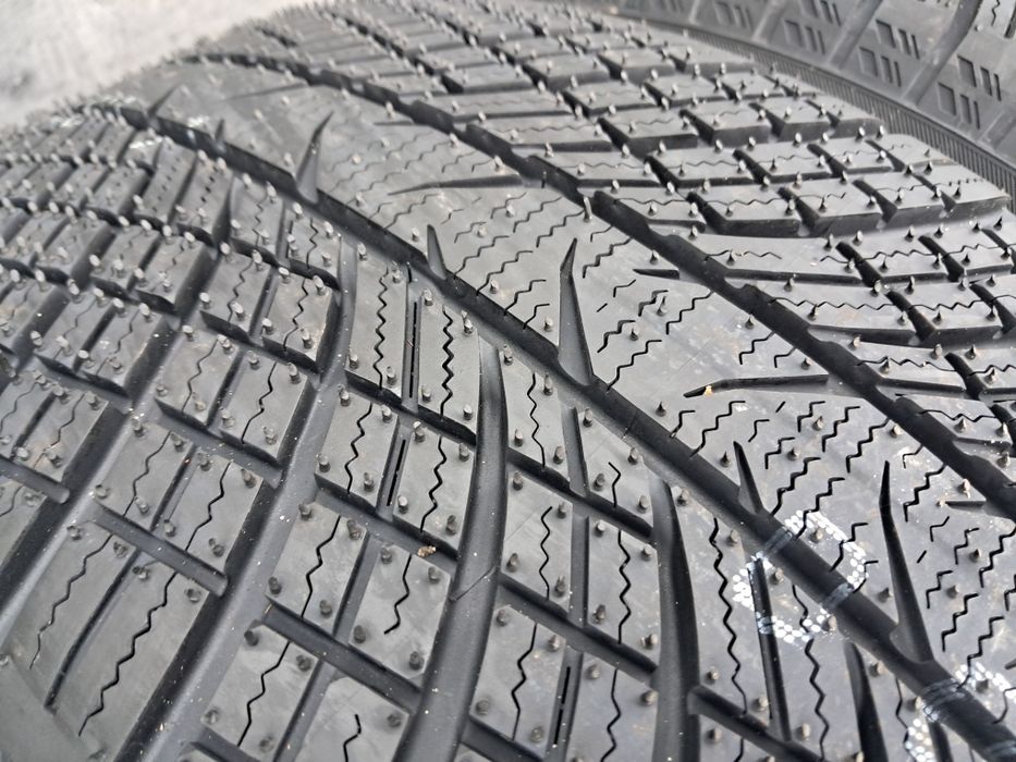 Резина зимова, НОВА, 255/45 R20 Yokohama Advan Winter V907 2025 рік