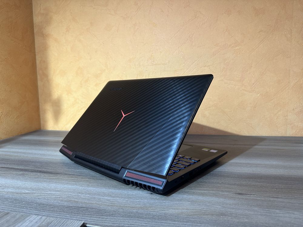 Потужний ігровий 4K Legion Y720(Core i7/GTX1060/16DDR4/SSD+HDD/4K IPS)