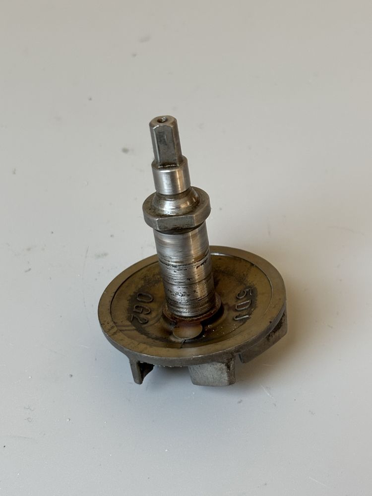 Wałek Pompy Wody wirnik YAMAHA YZF450 R 02-05