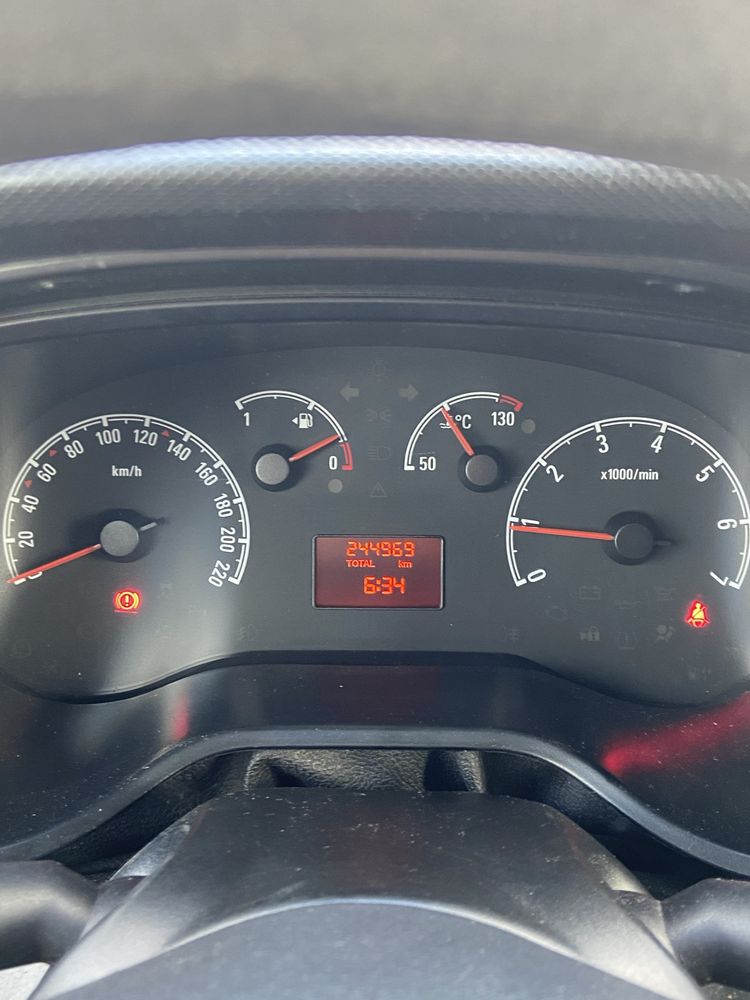 Opel Combo.