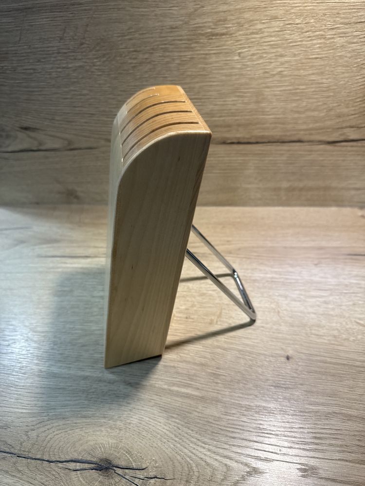 Blok na noże Fiskars