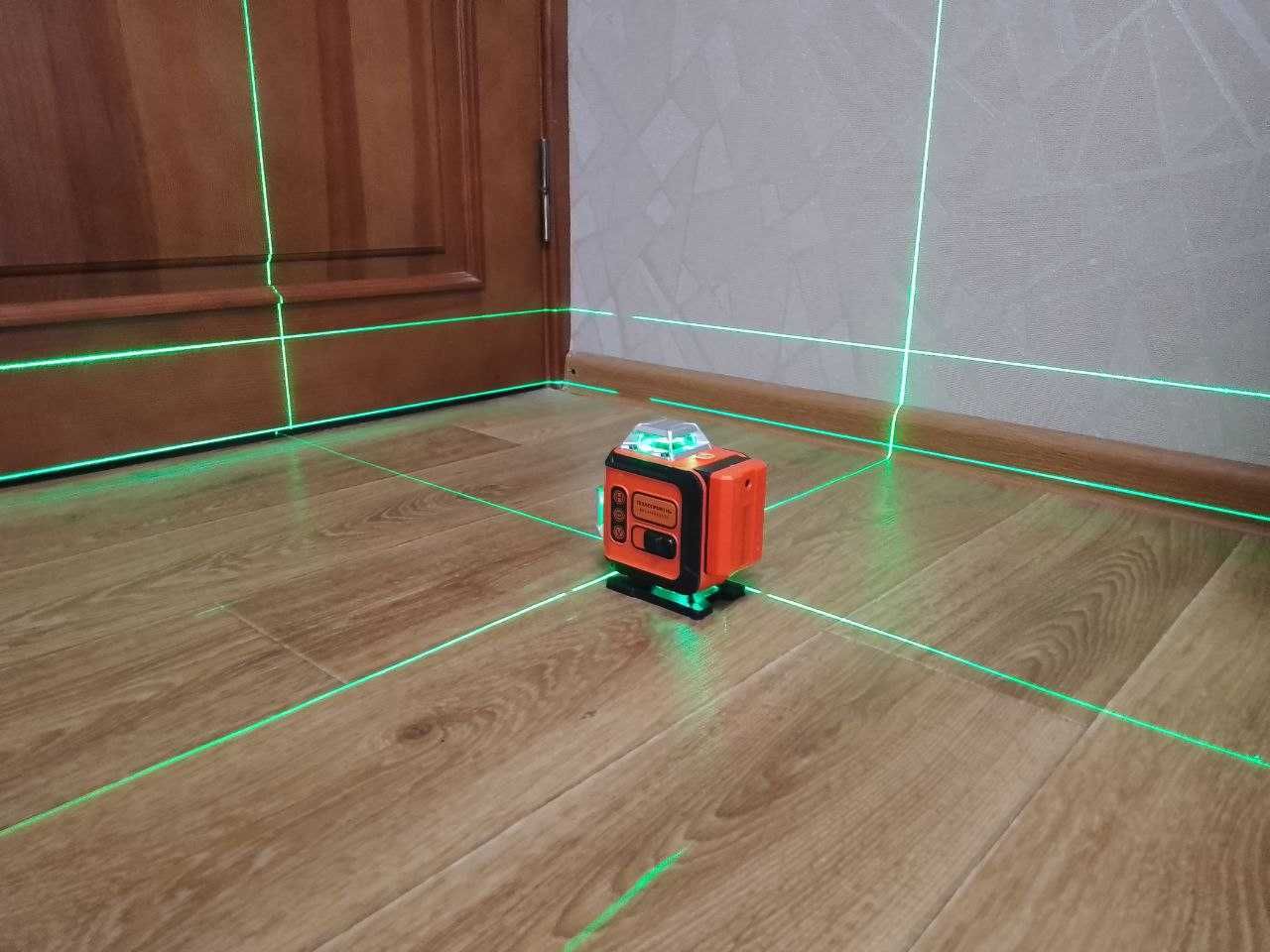 Професійний лазерний рівень "Технопромінь" 4D із зеленими лініями