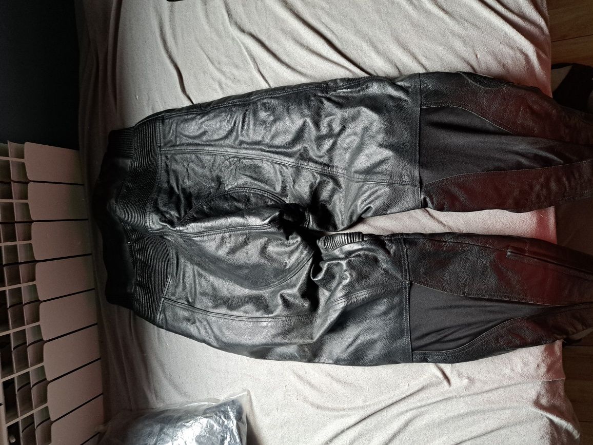 Sprzedam kurtkę XXL,Spodnie XL,rękawice, pas,buty rozmiar 43,albo kąpl