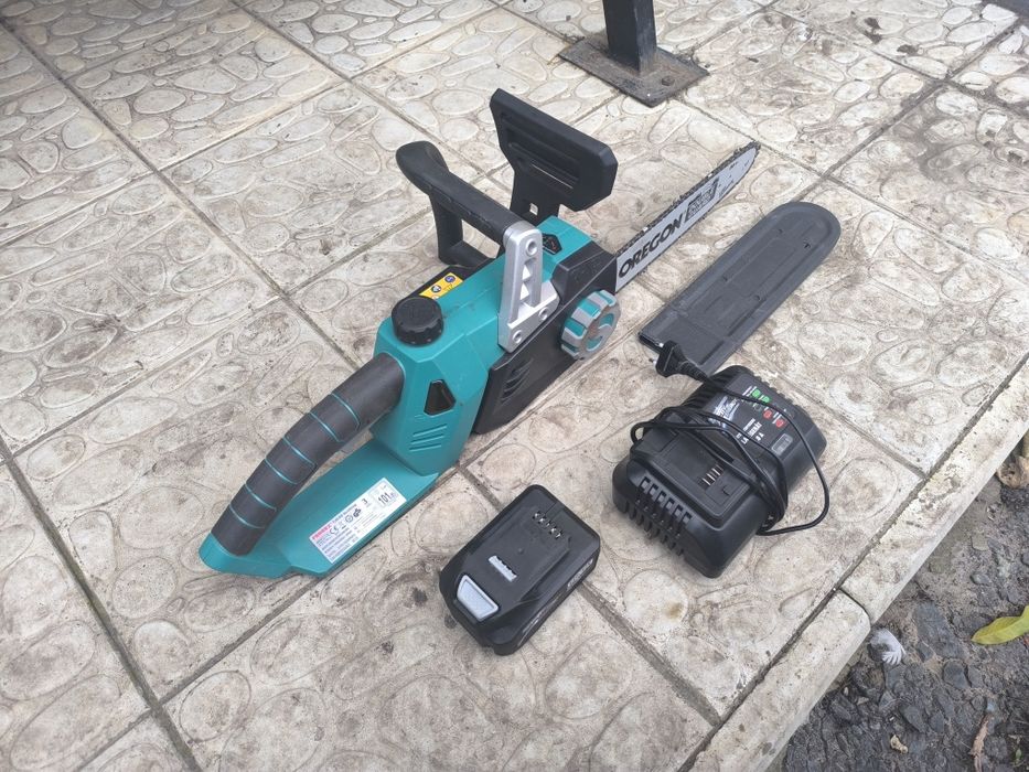 Акумуляторна пила FERREX FS-AKS 4030