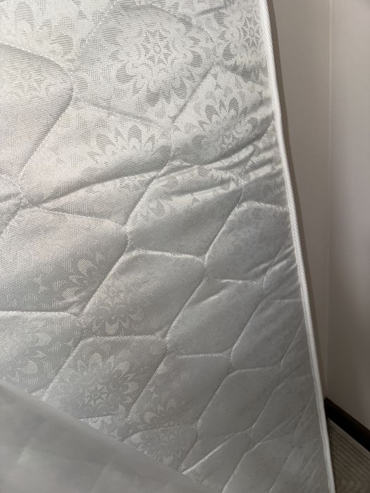 Матрас звичайний 160/200