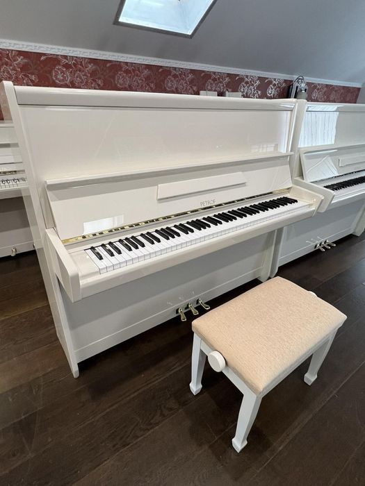 Піаніно біле, піаніно коричневе weinbach, піаніно чорне.