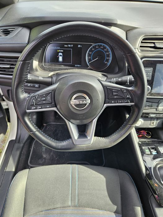 Nissan Leaf com garantia oficial da marca.