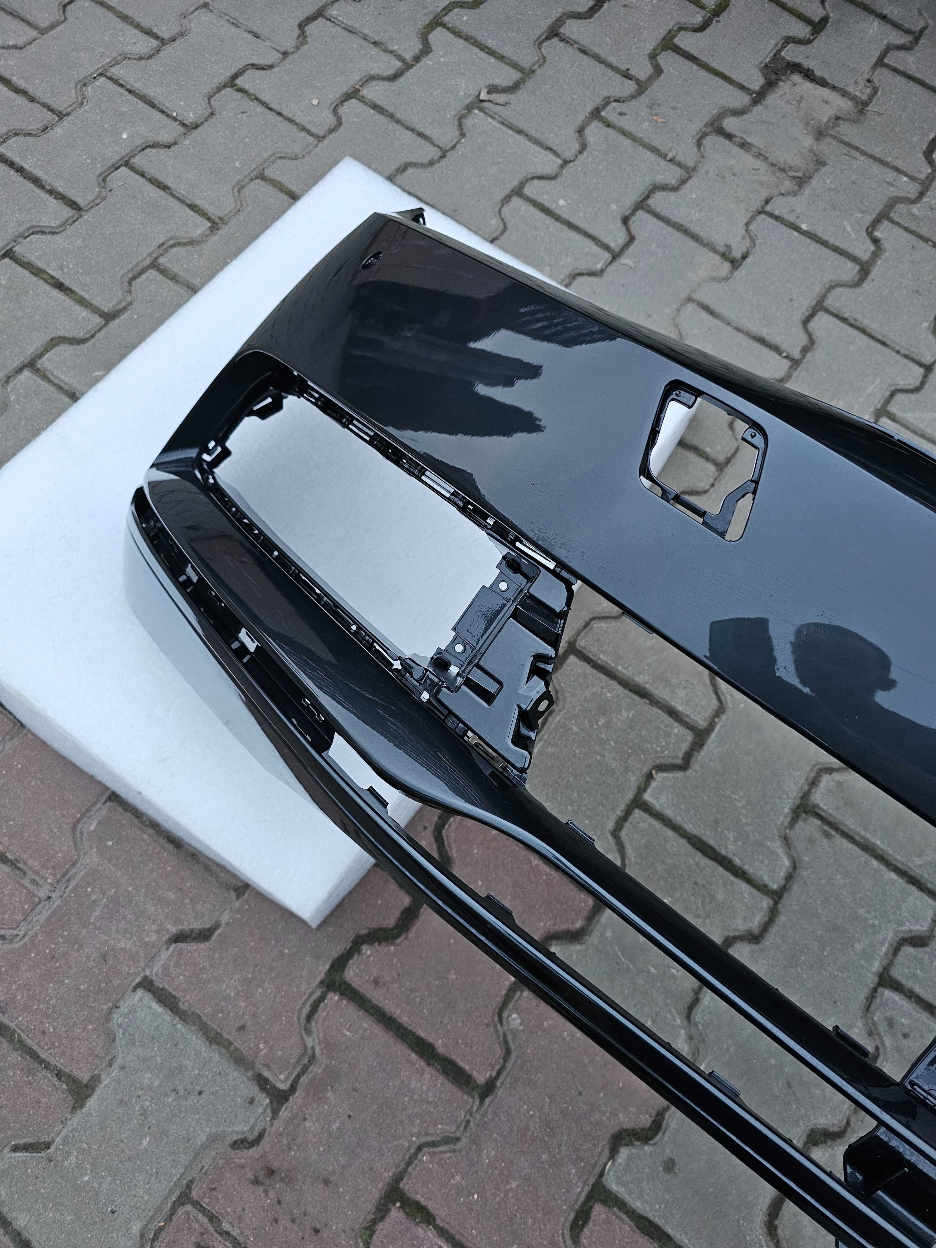 Zderzak Przód Volkswagen Passat B8 PDC Kod lakieru LB7R IDEALNY