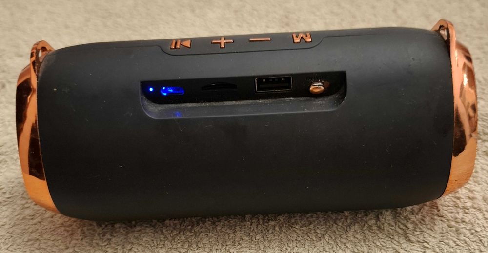 Coluna portatil (powerbank)