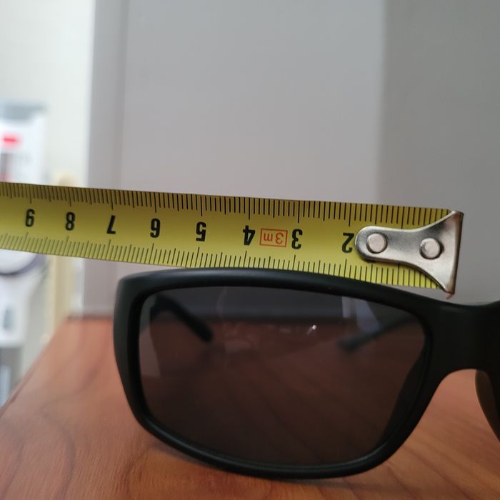 Очки солнцезащитные