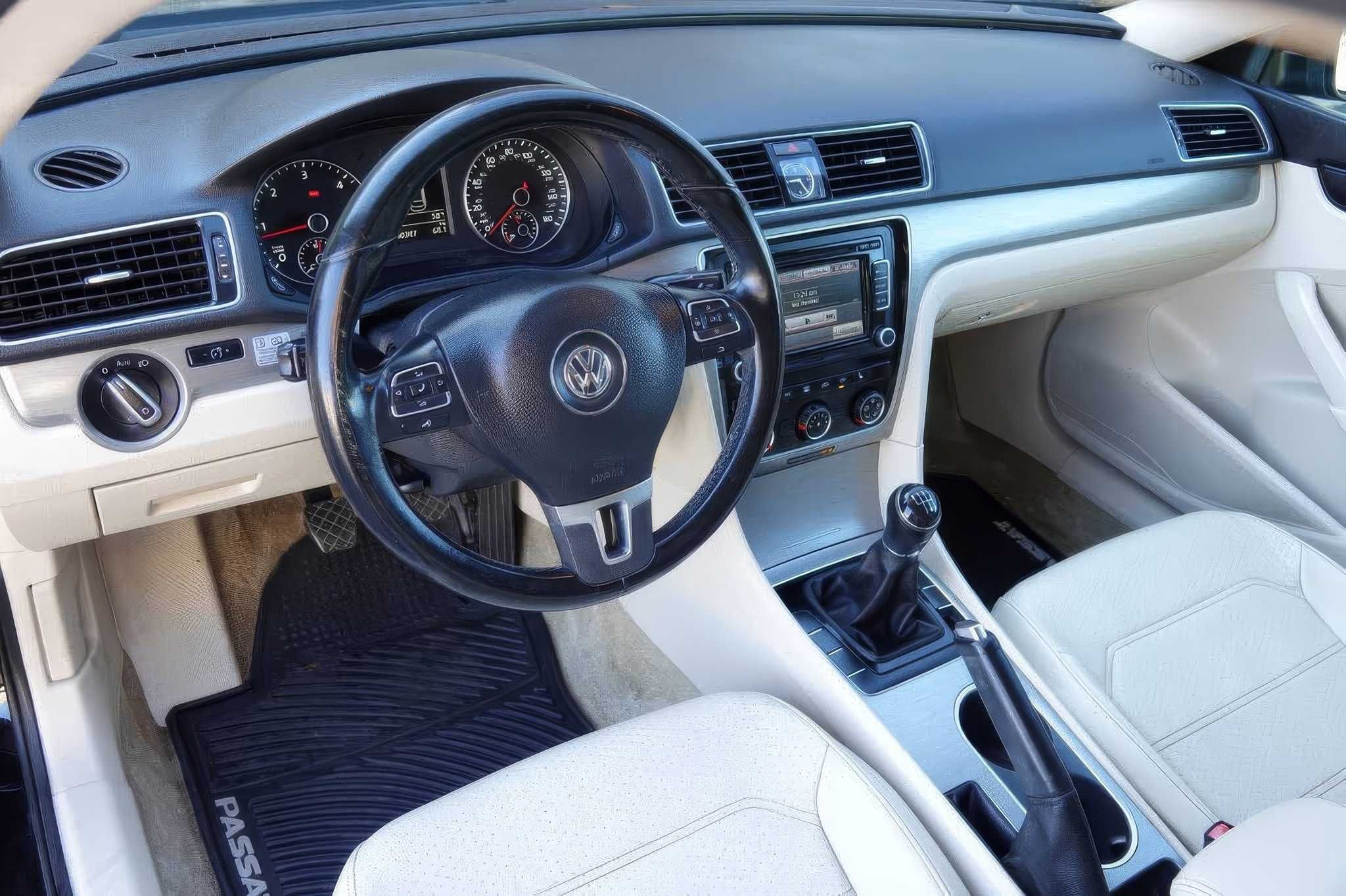 2015 Volkswagen Passat 2.0L TDI SE