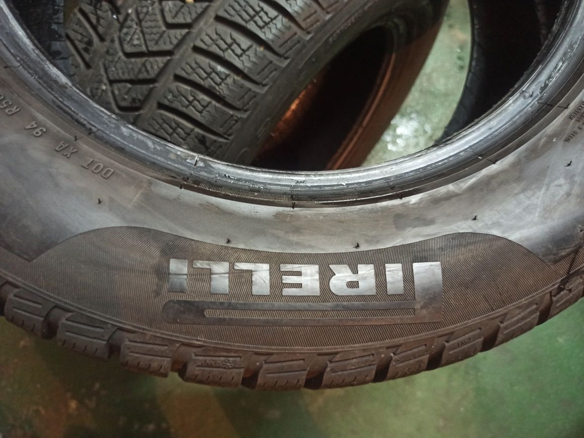 Opony 2 szt. Pirelli sottozero 3 215/60/16