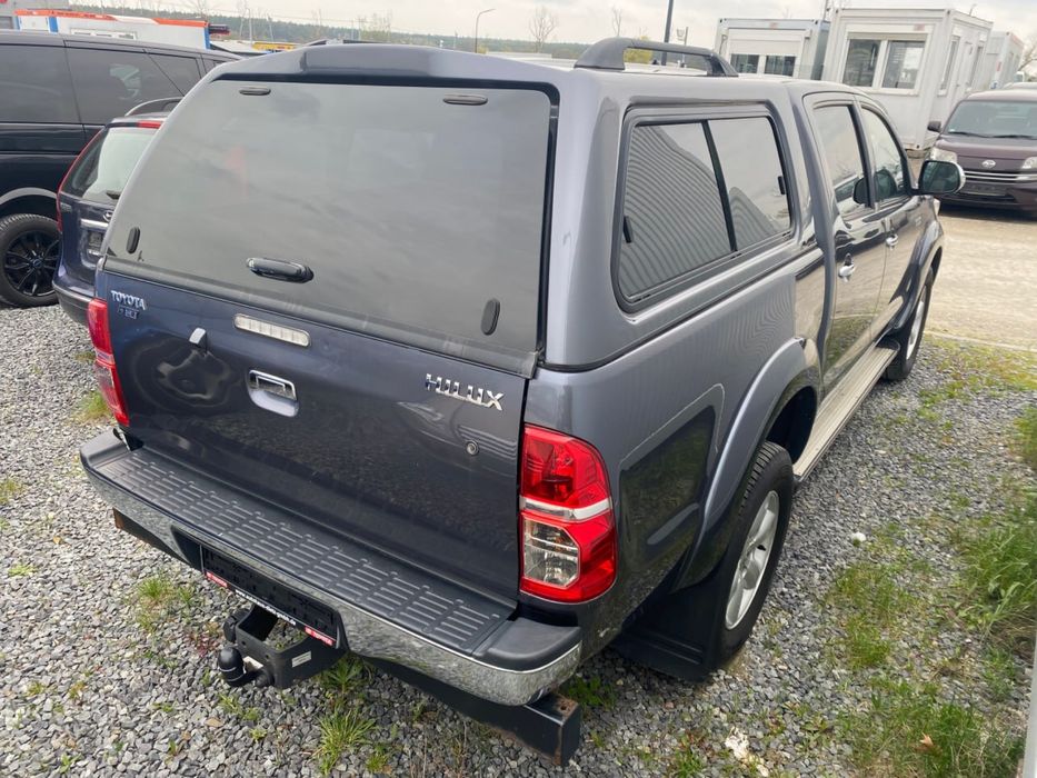 Toyota Hilux Double Cab Life 4x4