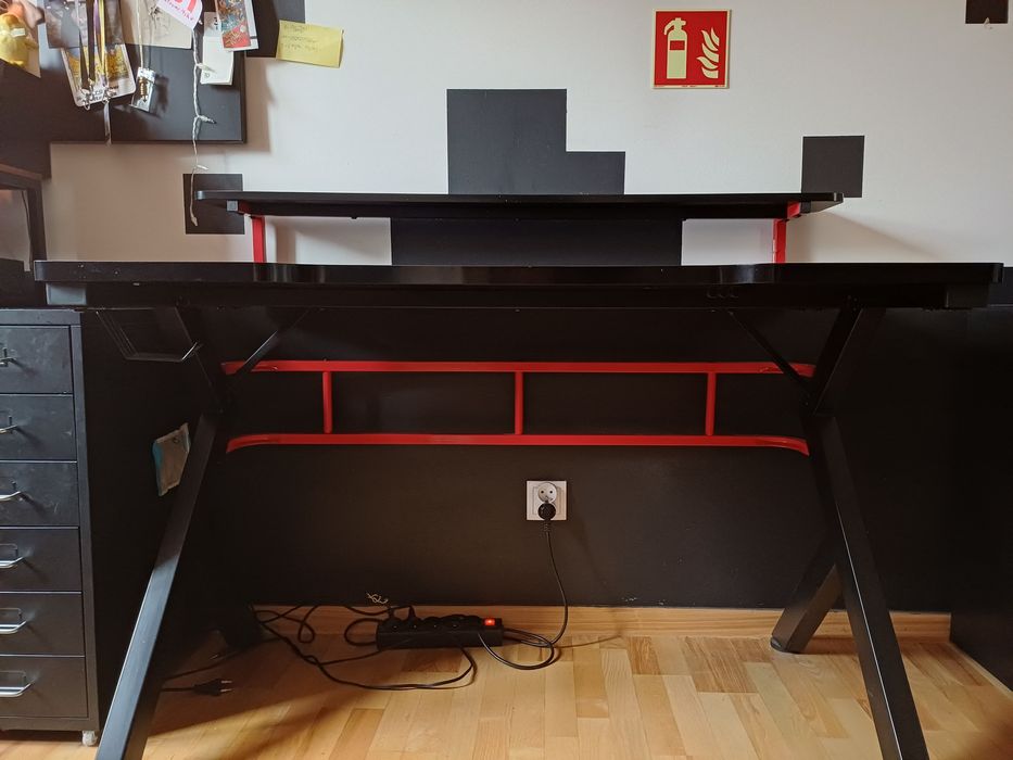 Biurko gamingowe huzaro