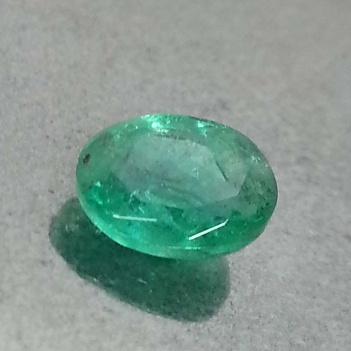 Esmeralda 0.75 ct + certificado IGI