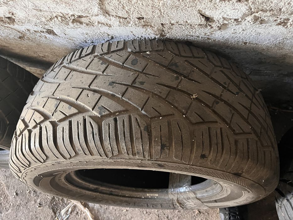 Продам резину на внедорожнік 275 60 р15