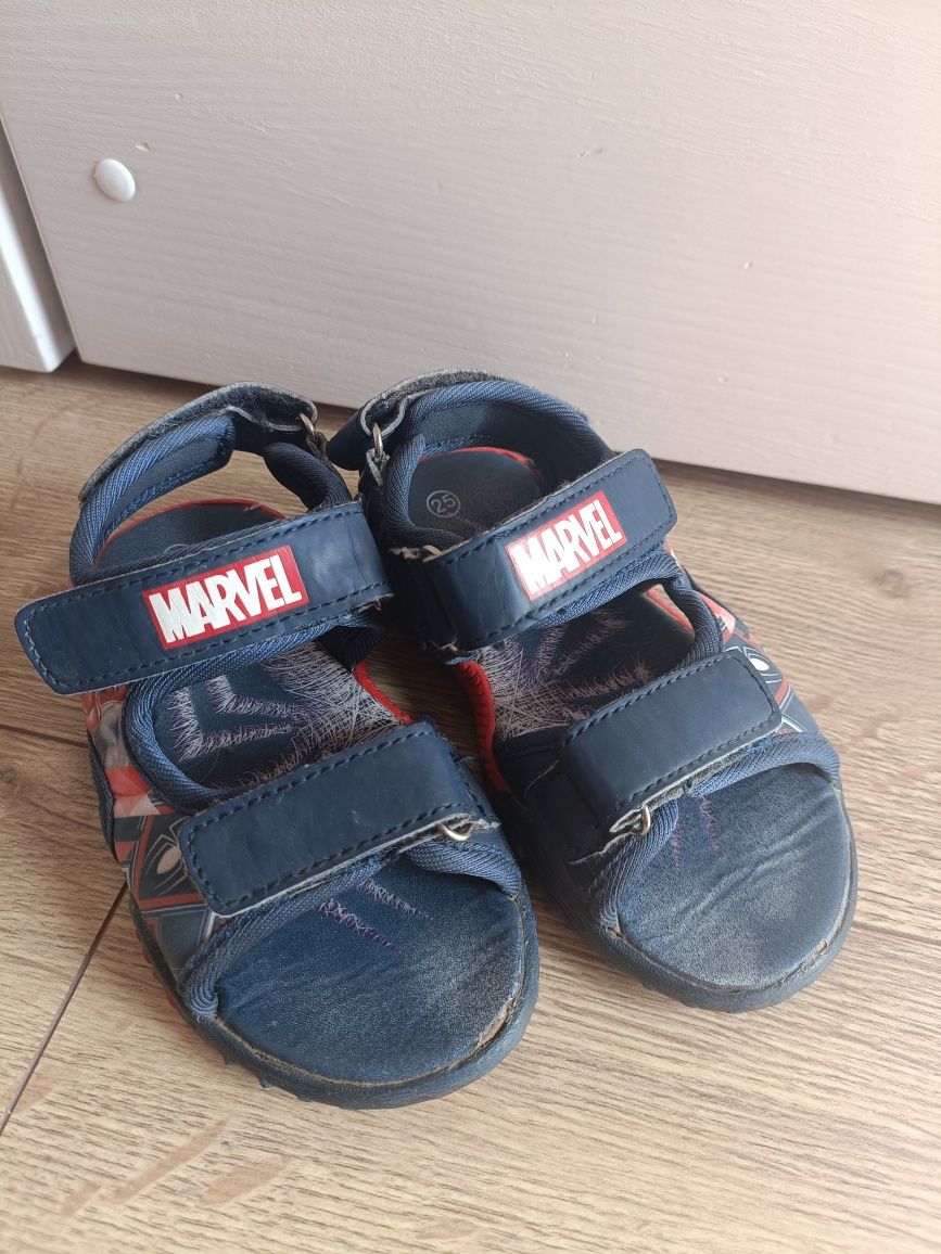 Sandaly Marvel Spider Man 25 granatowe na rzepy buty na lato