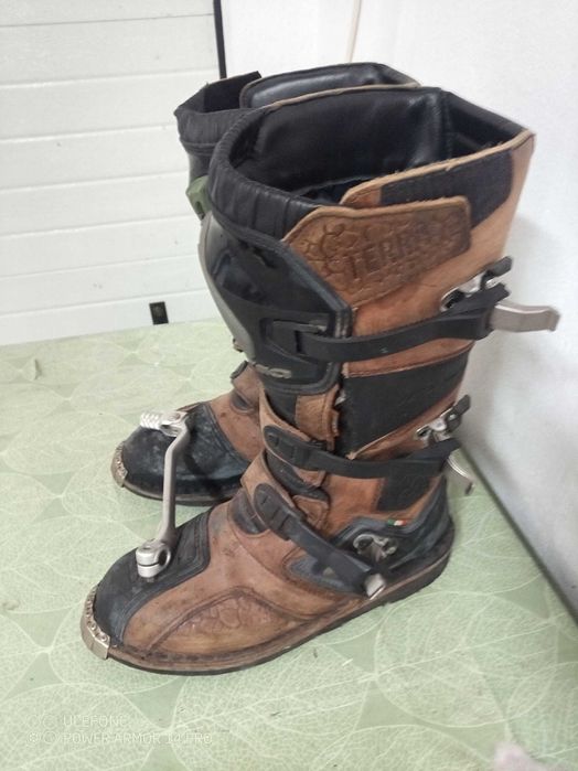 Botas para andar de moto com peseira
