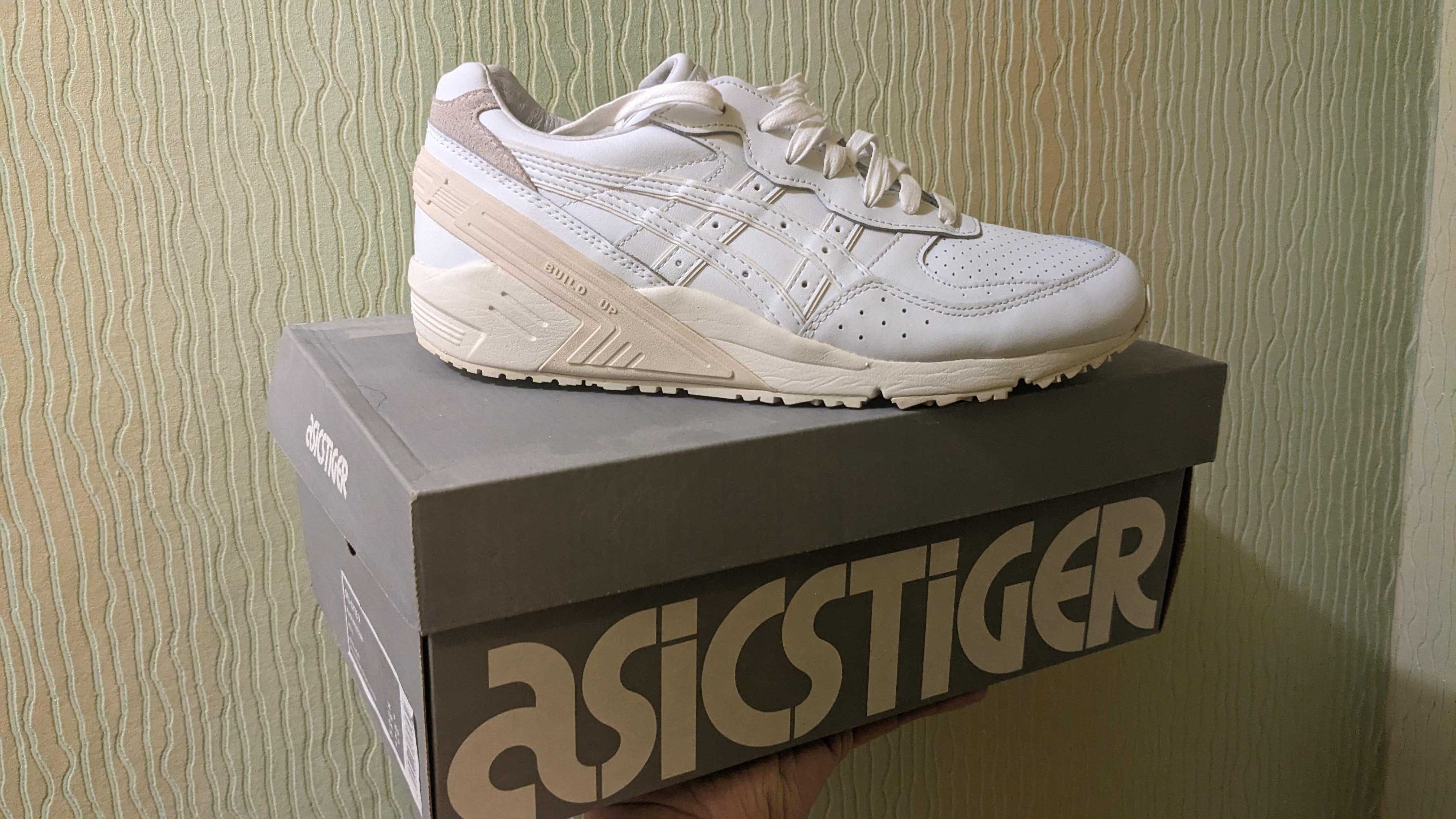 НОВЫЕ!!! Кроссовки Asics Tiger, Натуральная КОЖА, р. 39-40 (6,5 US)