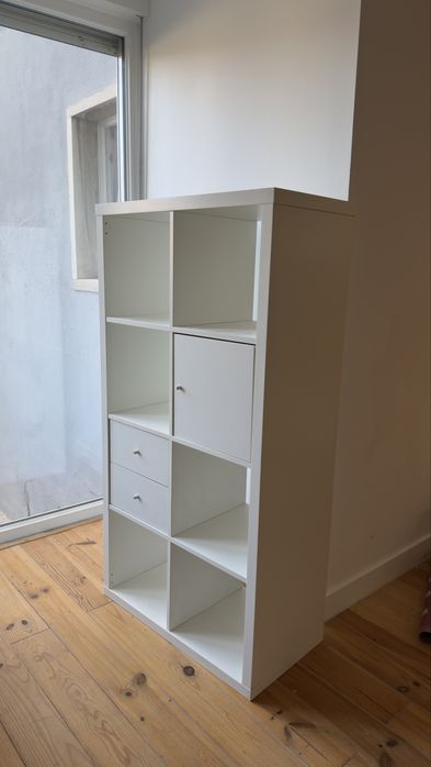 Móvel branco tipo armario