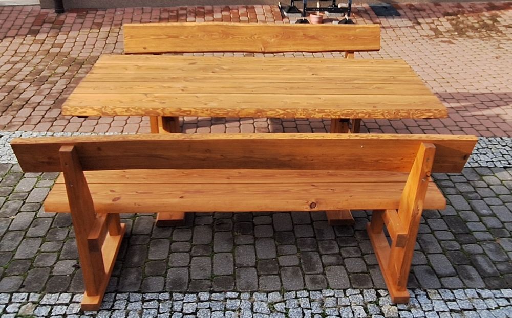 Drewniane meble ogrodowe