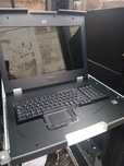 HP TFT7600 G2 - konsola serwerowa z monitorem i klawiatur