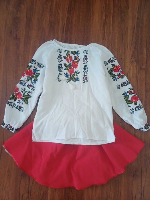 Вишиванки для дівчинки