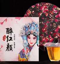 Чай китайский красный прессованный. Дянь Хун с бутонами розы.