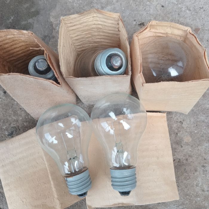 Лампочка накаливания розжарювання 12 Вольт 25Вт 40Вт Е27