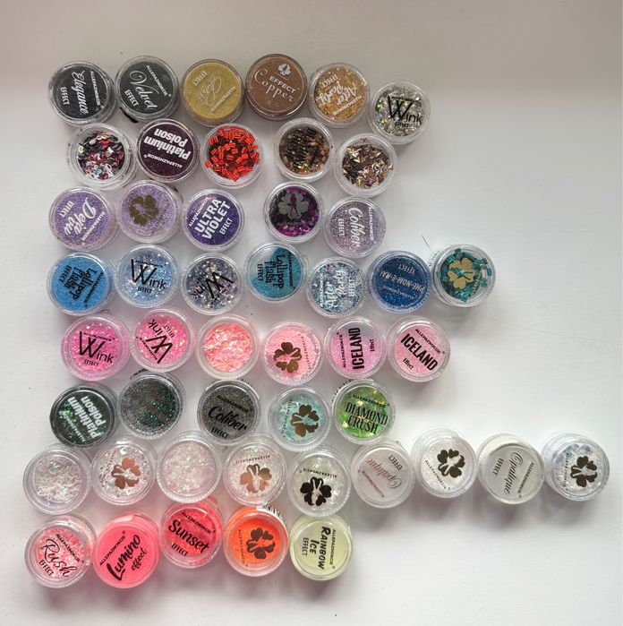 Pyłki do paznokci - badź gotowa na świąteczny Maraton