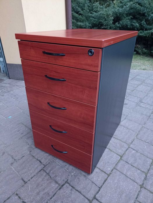 biurko duże z witryną szklaną i szafką z szufladami