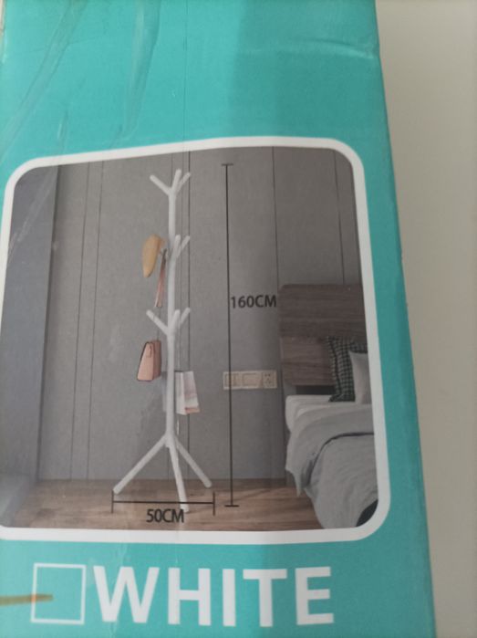 Wieszak stojący biały