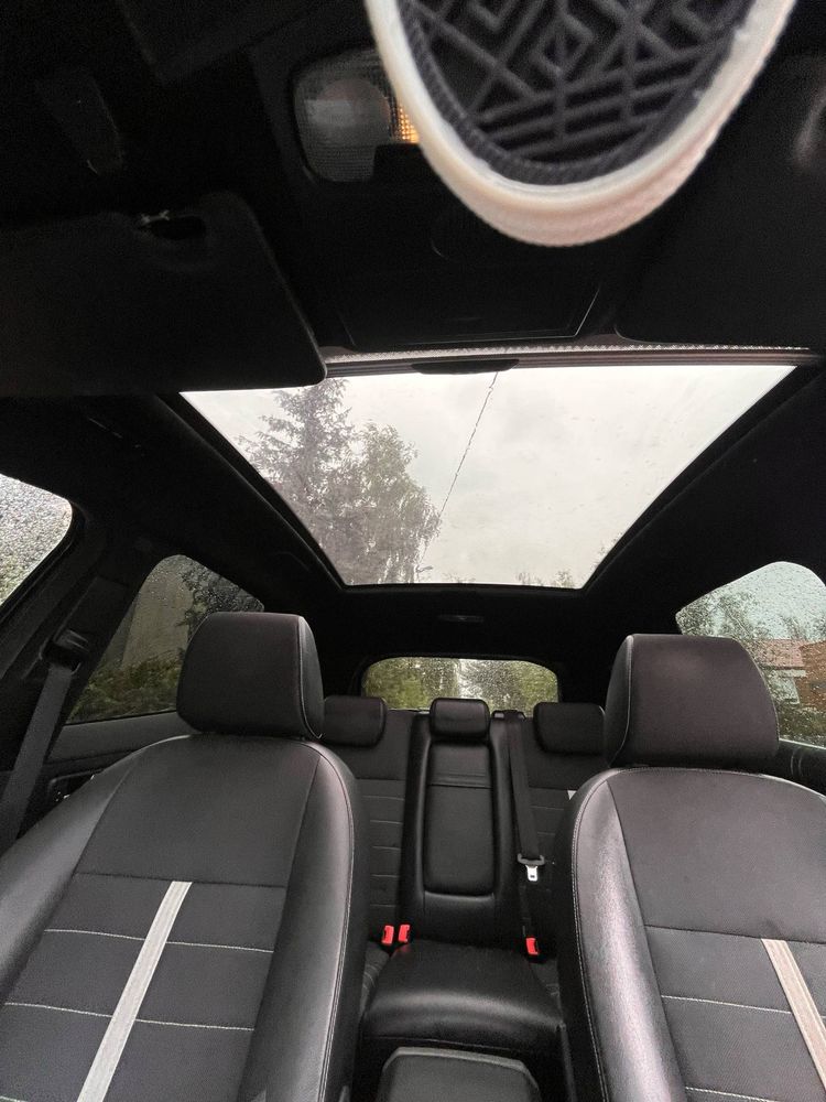 Ford Kuga MK 1 kolor czarny panoramiczny dach