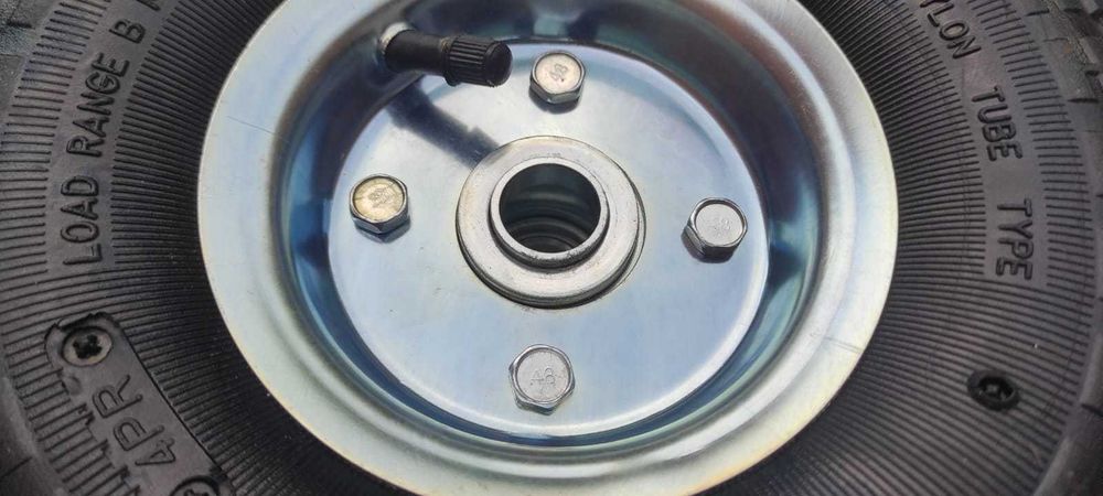 Kółko pompowane 4.10/3.50-4 z felgą stalową, łożysko kulkowe, fi 20 mm