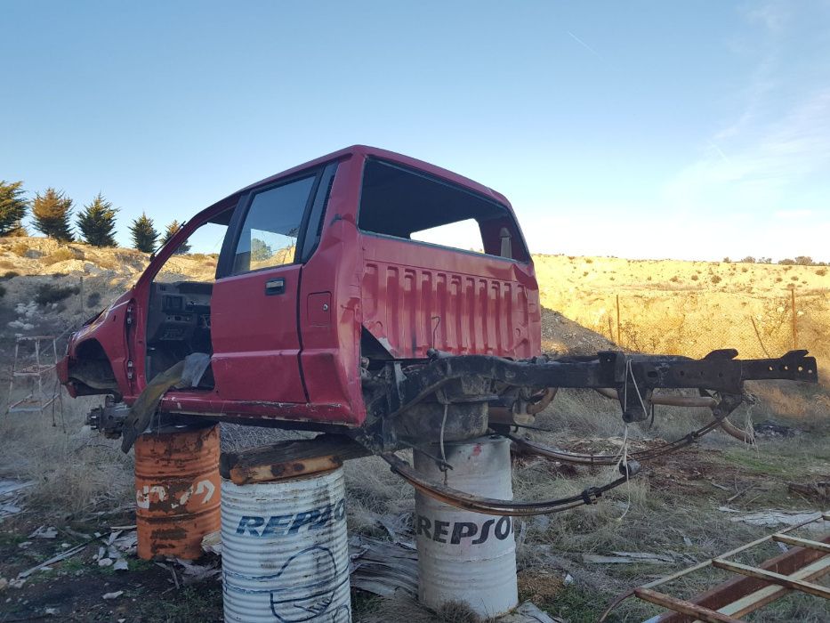 Mitsubishi L200 para peças