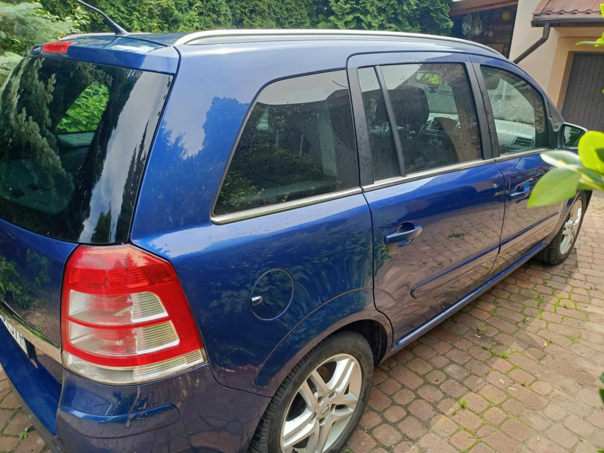 Opel Zafira B 1.8 LPG z 2011