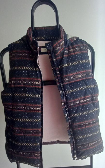 Colete alcochoado e forrado (Mango)