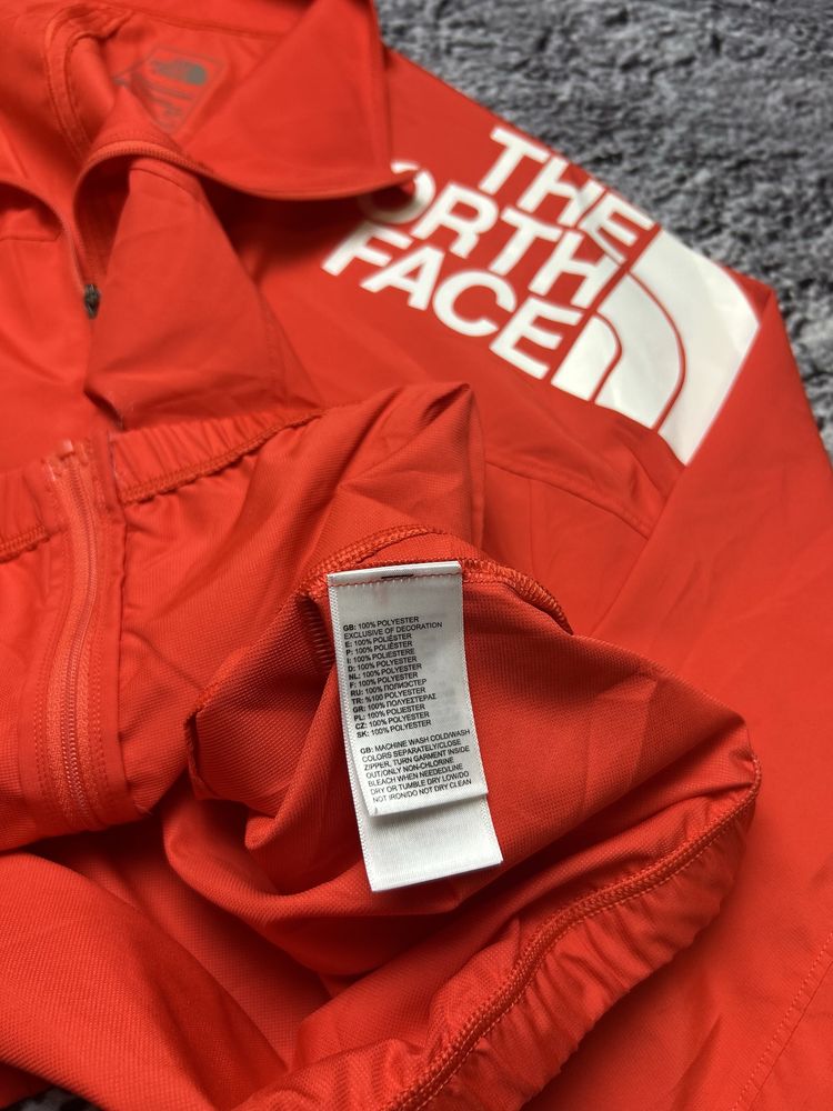 Вітровка The North Face