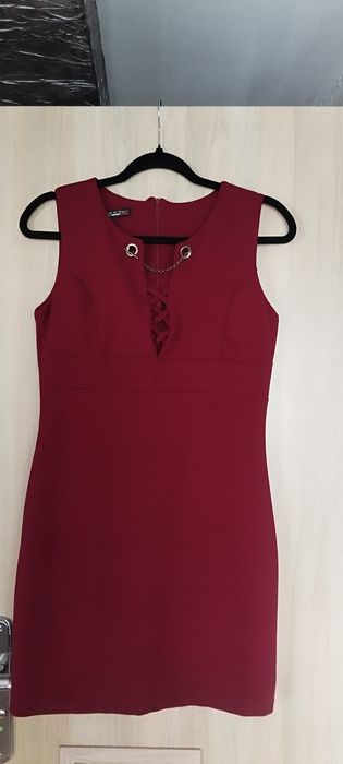Sukienka bordo elegancka