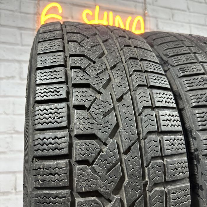 Пара 225 55 19 Kumho izen rv