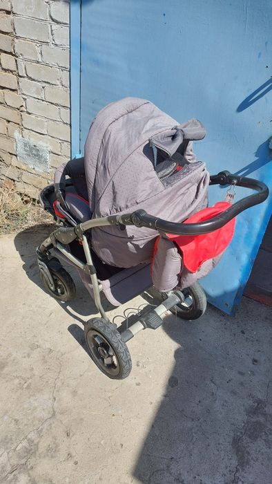 Продам коляску 2 в 1