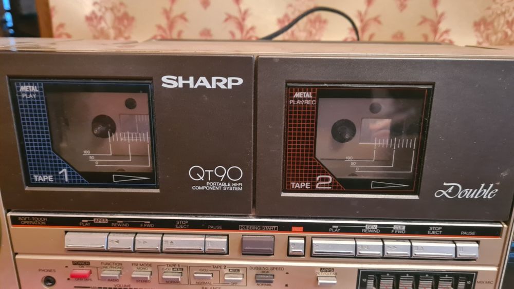 Продам магнітолу(бумбокс)Sharp QT-90ZG