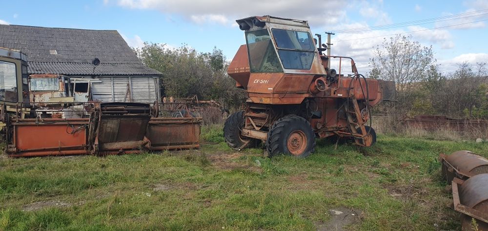 Продам комбайн Нива по запчастинам