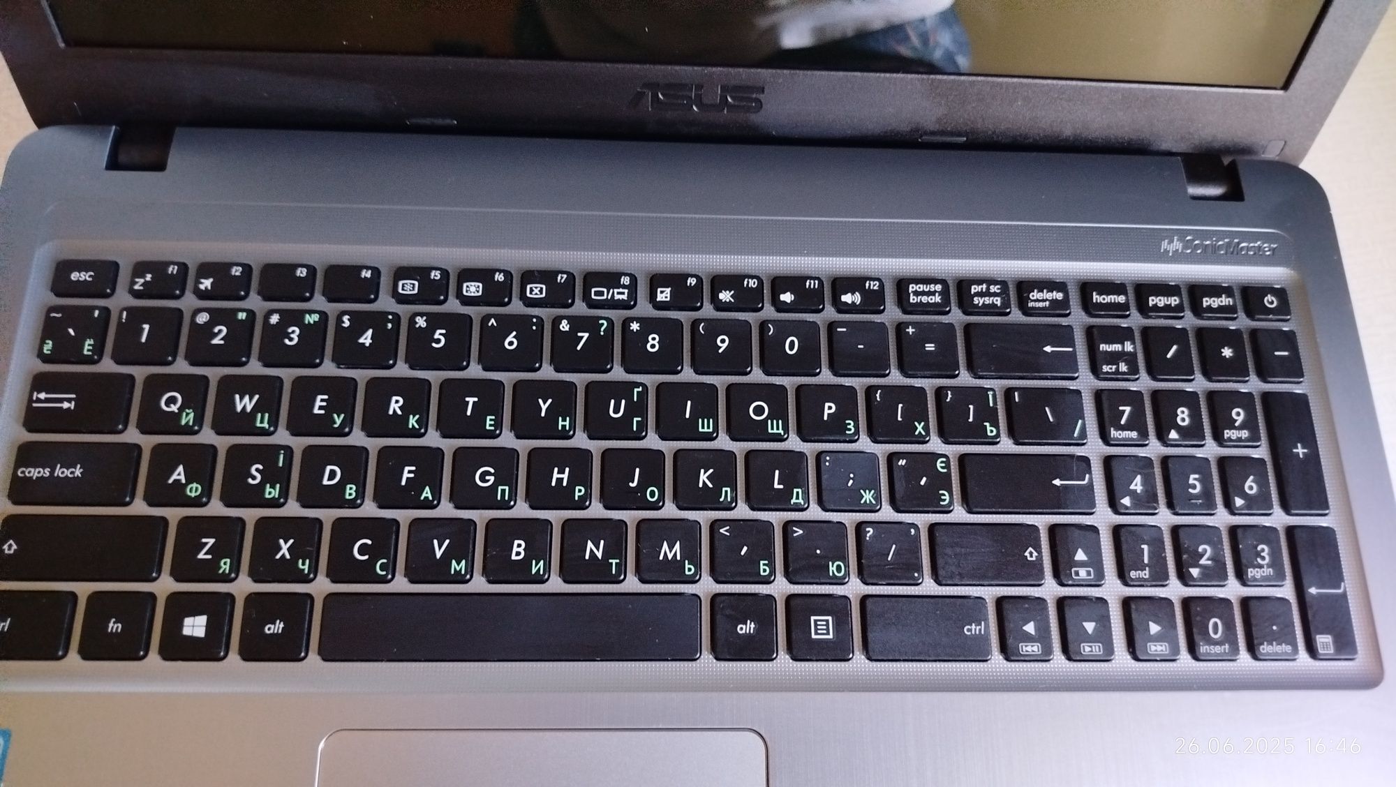 Ноутбук ASUS X540SA. Батарея 4 часа. Комплект ноут/чехол/зарядка/мышь.